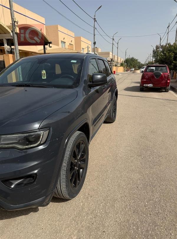 جیپ گراند شیرۆکی 2018  بۆ فرۆشتن لە عێراق - حیللە